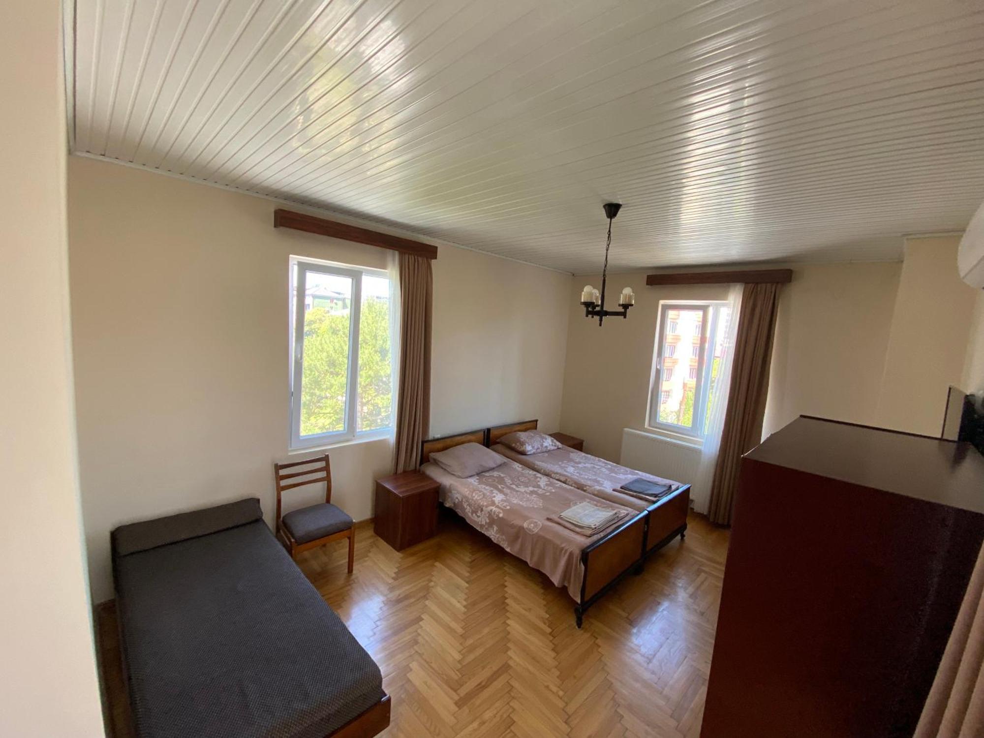Guesthouse White Swan Koboeleti Buitenkant foto